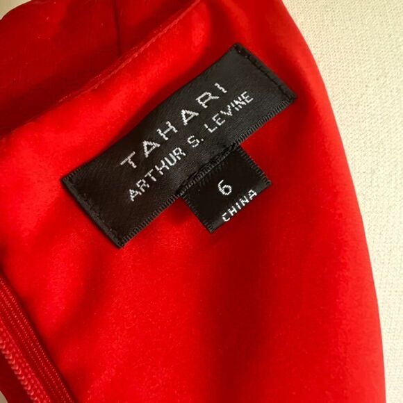 Tahari Arthur S. Levine Red Fit & Flare Dress – Size 6 - Picture 5 of 5